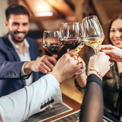 10 regras de etiqueta do vinho: como servir